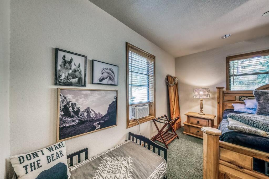 Perk Canyon Hidden Acres-Hot Tub-Gas Fireplace Ruidoso Eksteriør bilde